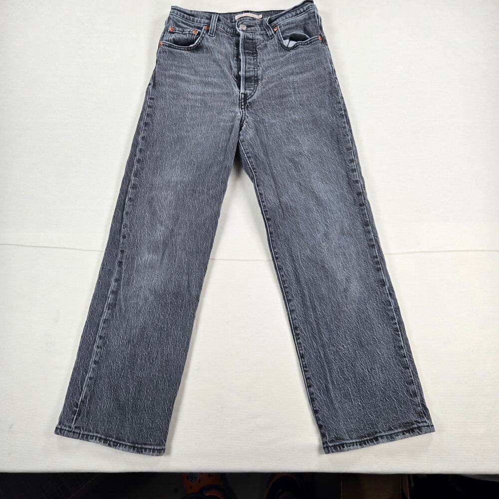 Levi's Premium Button Fly Ribcage Straight Ankle Jean in Well Worn Black Size 26